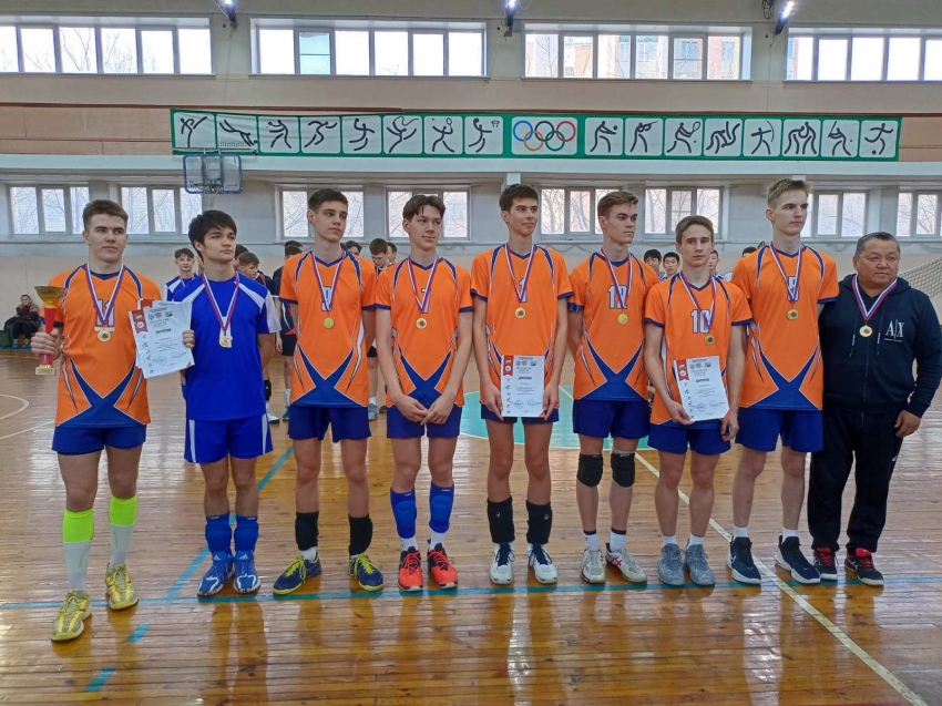 Команда читинских спортсменов победила в первенстве Zабайкалья по волейболу 